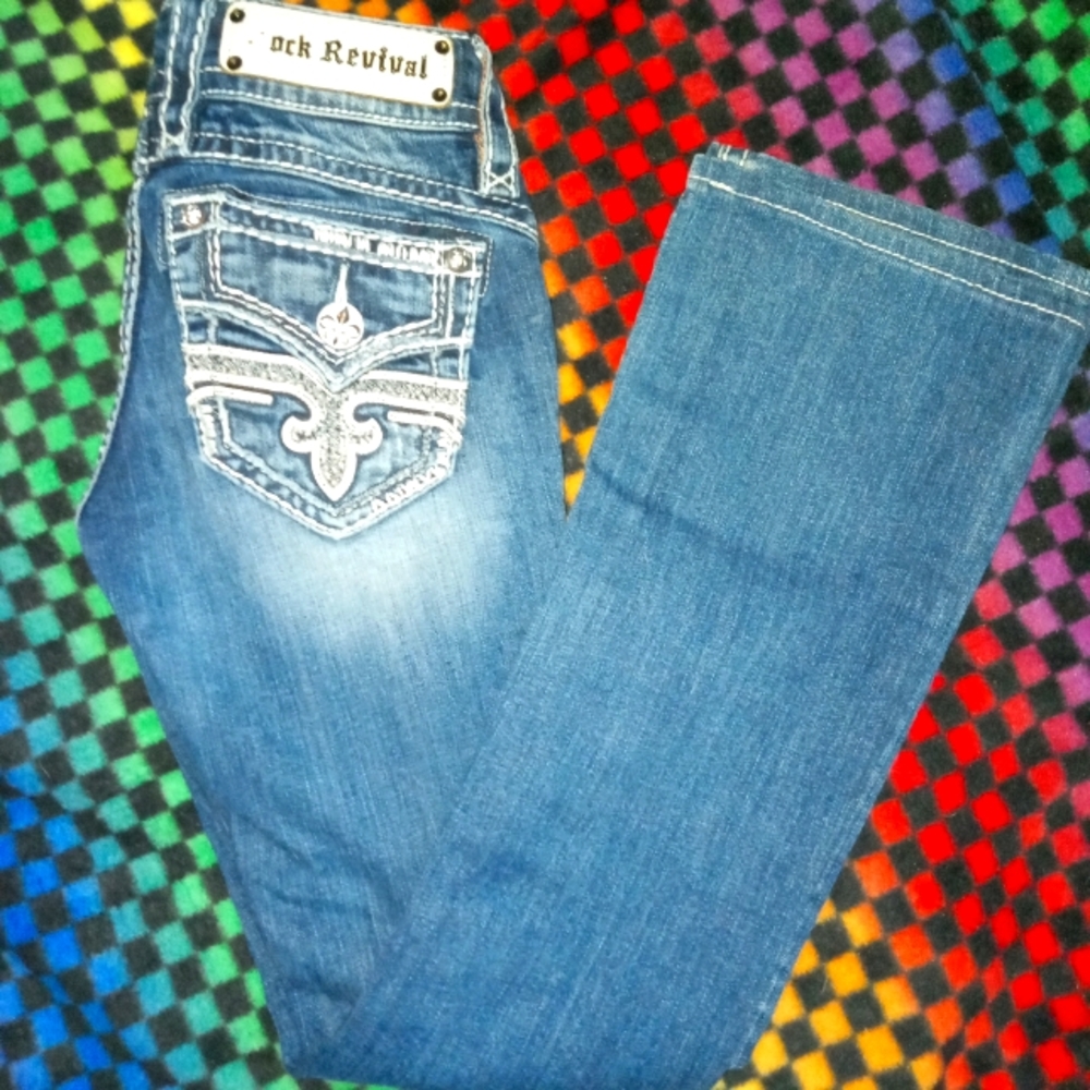 Rock Revival Crop